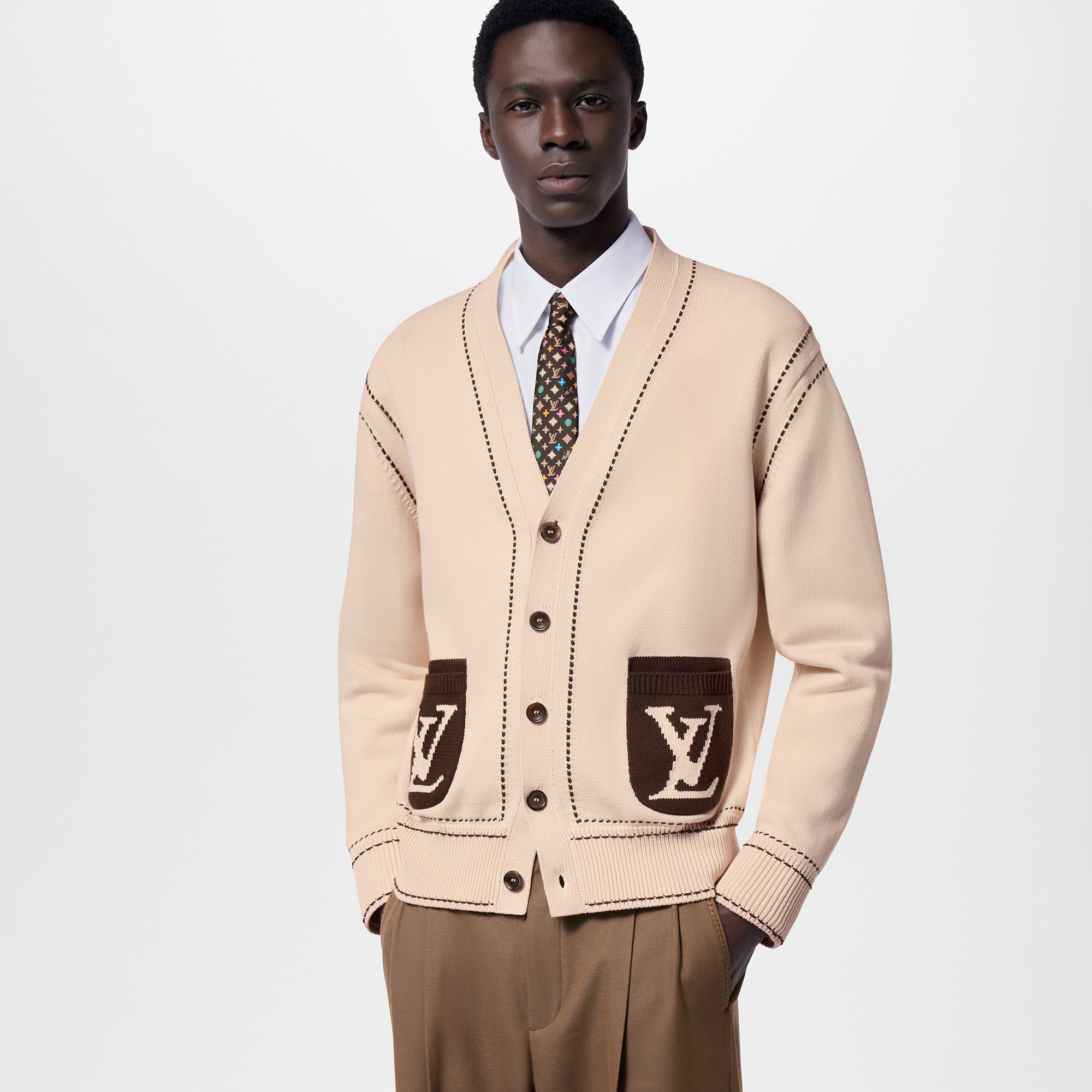 ルイヴィトンカーディガン